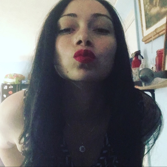 Meet your Posher, Ruby! - Picture 2 of 3